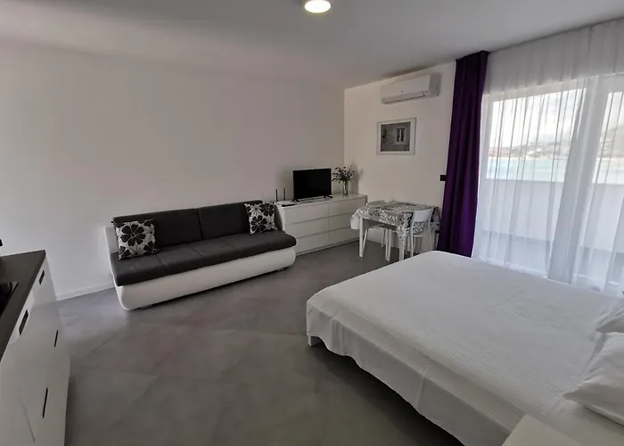 Hrvoje בית הארחה